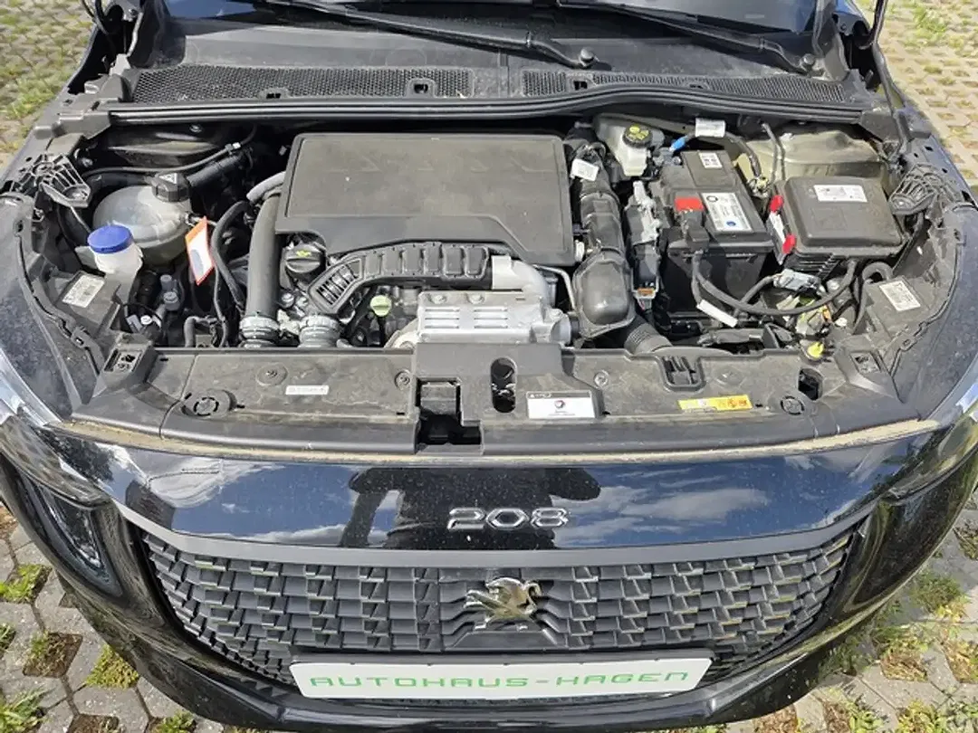 Peugeot 208 - Thumbnail 14