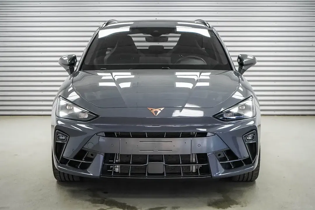 CUPRA Leon - Thumbnail 2