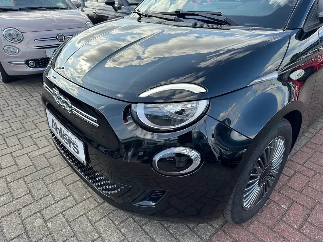 Fiat 500e - Thumbnail 11