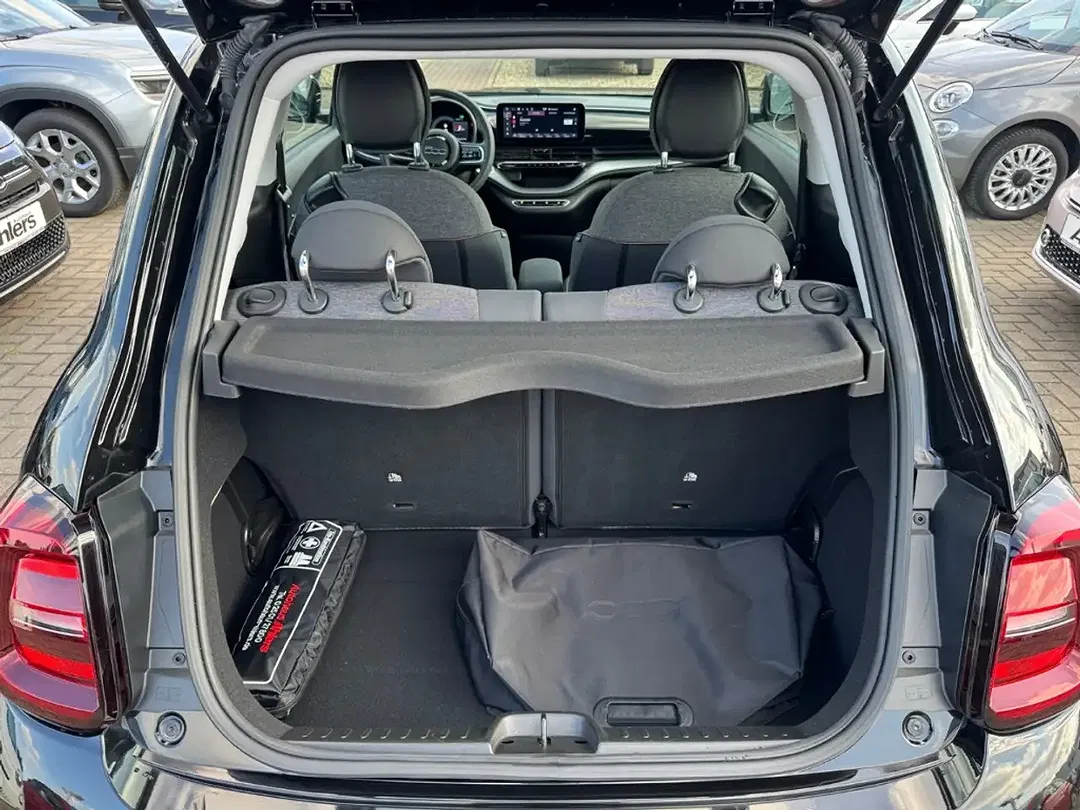 Fiat 500e - Thumbnail 7