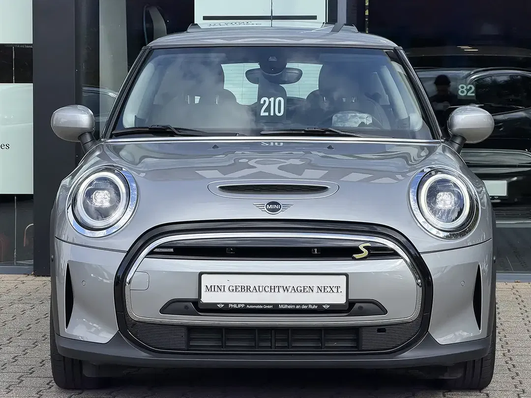 MINI Cooper SE - Thumbnail 22
