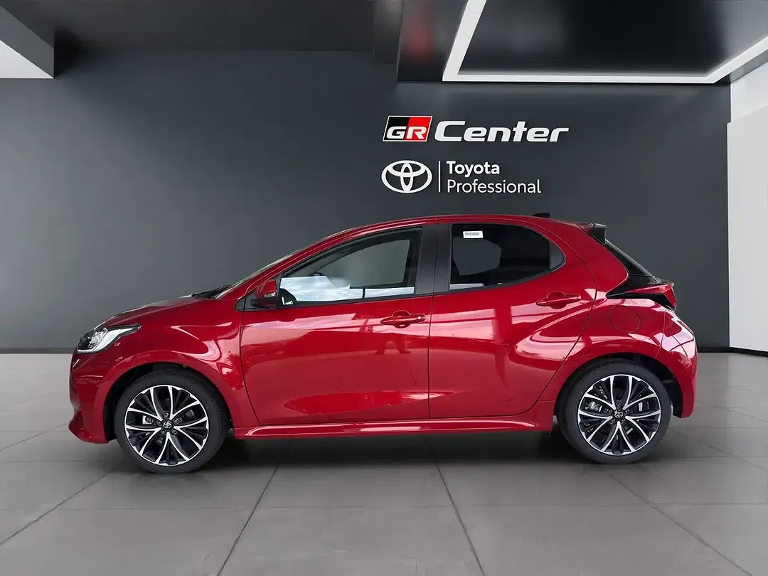 Toyota Yaris - Thumbnail 10