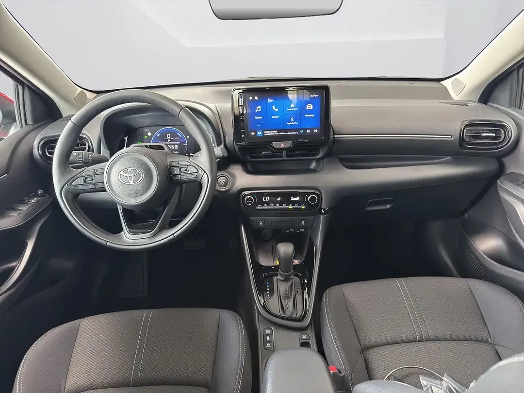 Toyota Yaris - Thumbnail 13