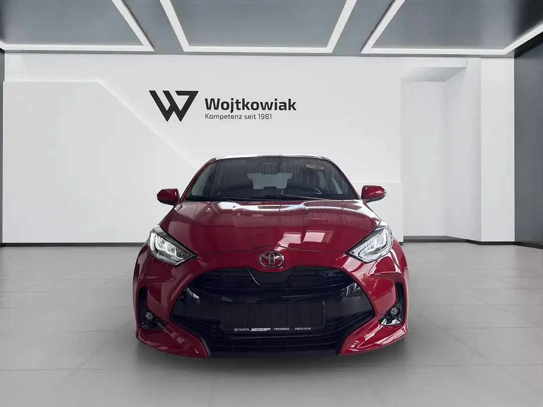 Toyota Yaris - Thumbnail 4