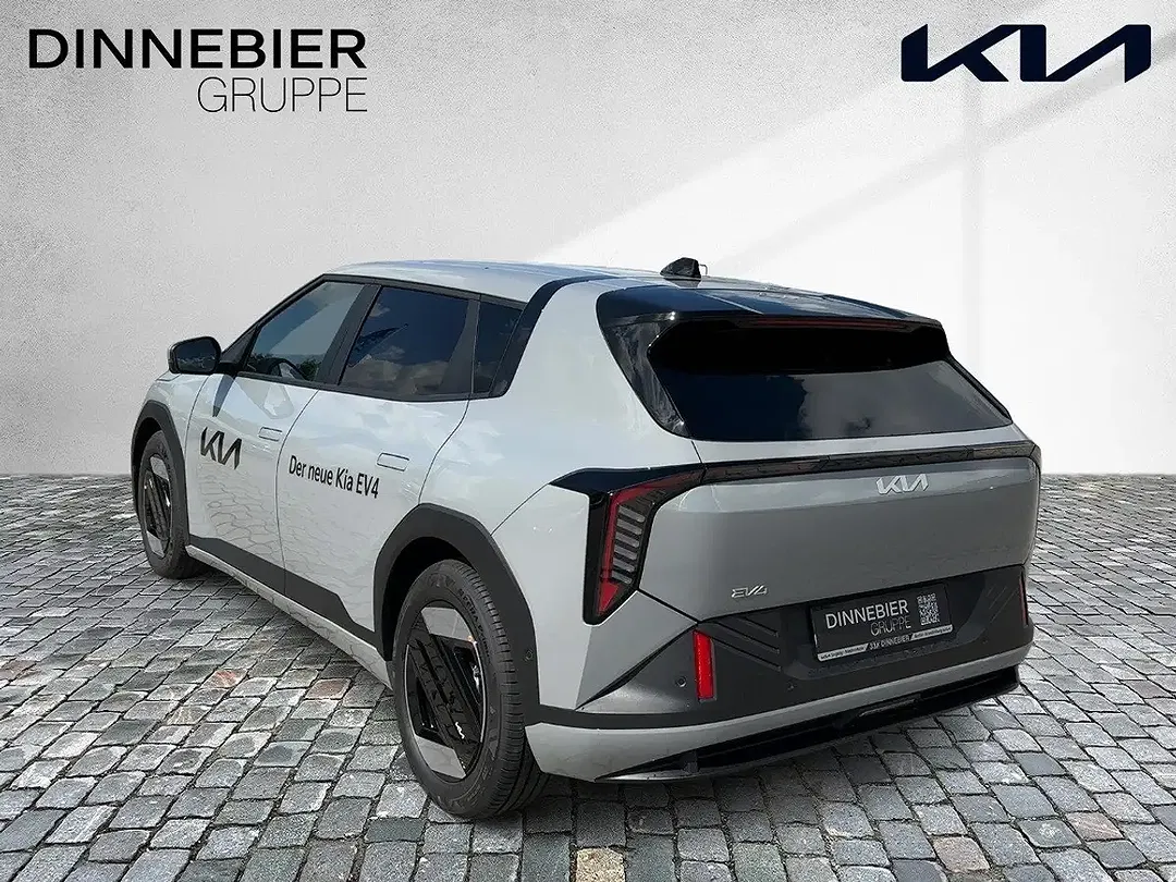 Kia EV4 - Thumbnail 6