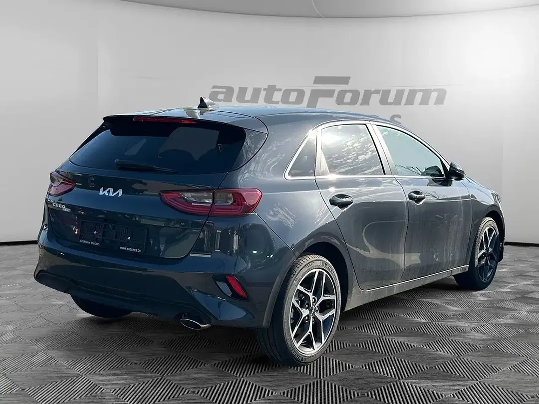 Kia Ceed / cee'd - Thumbnail 6