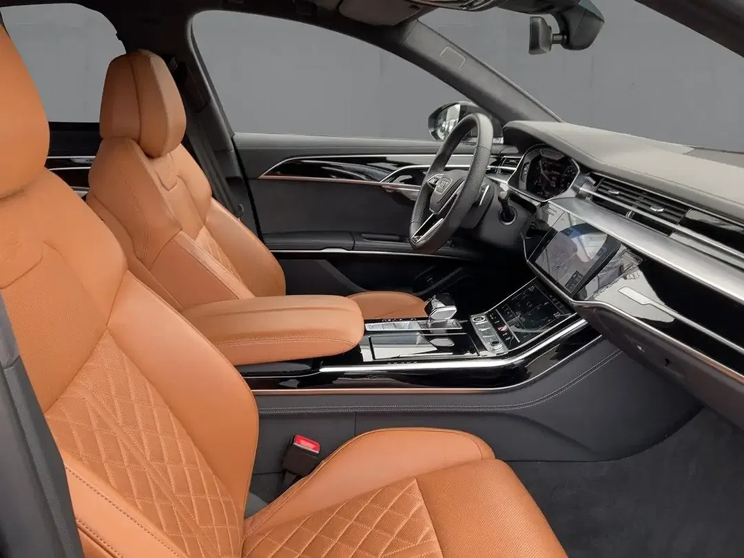 Audi A8 - Thumbnail 11