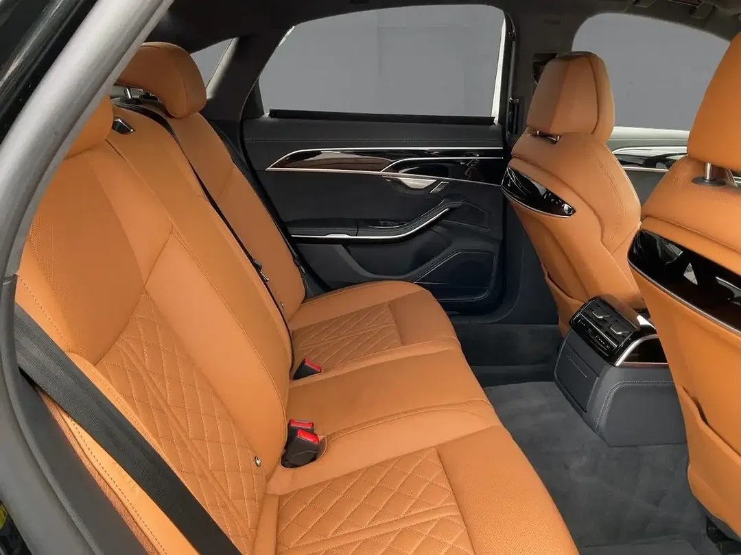 Audi A8 - Thumbnail 12