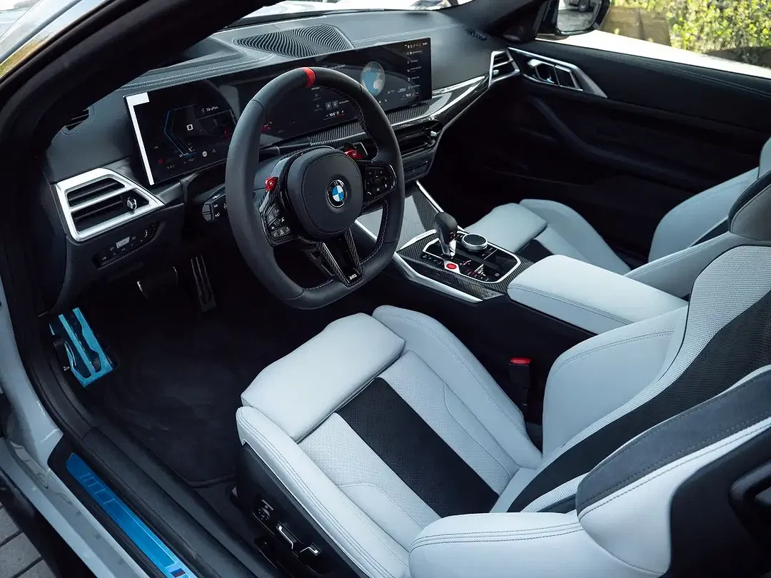 BMW M4 - Thumbnail 11