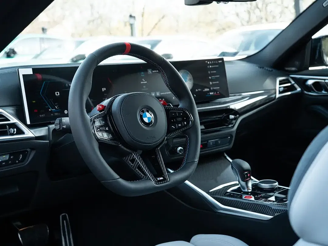 BMW M4 - Thumbnail 12