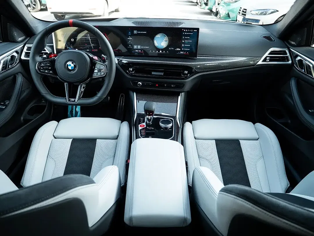 BMW M4 - Thumbnail 14