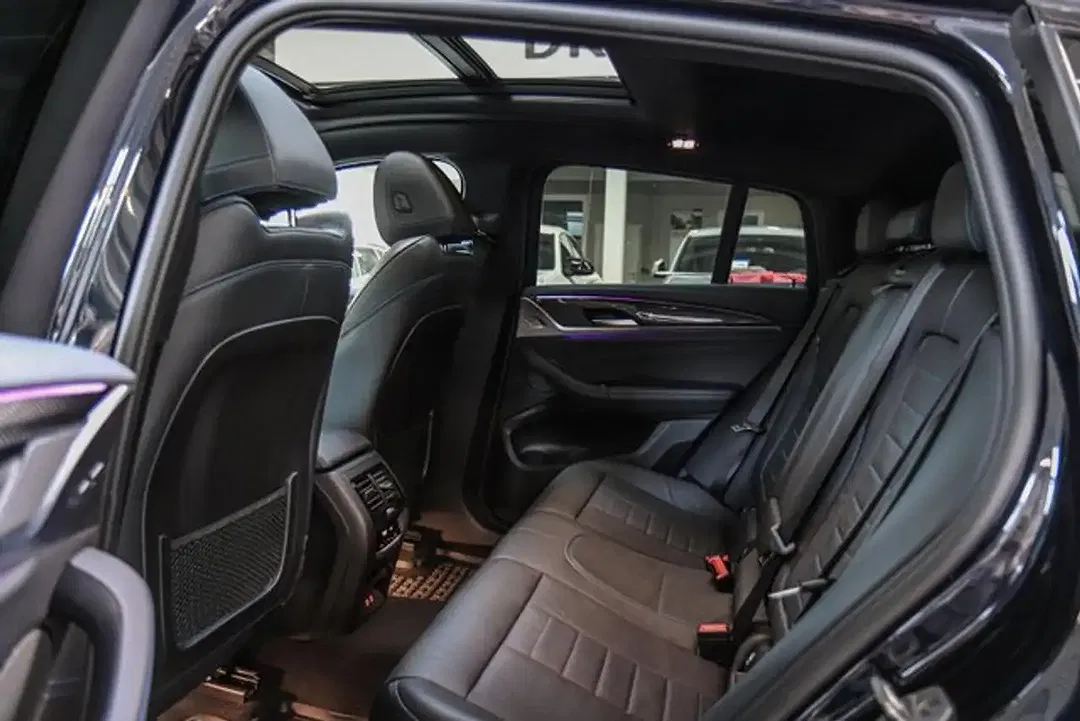 BMW X4 - Thumbnail 11