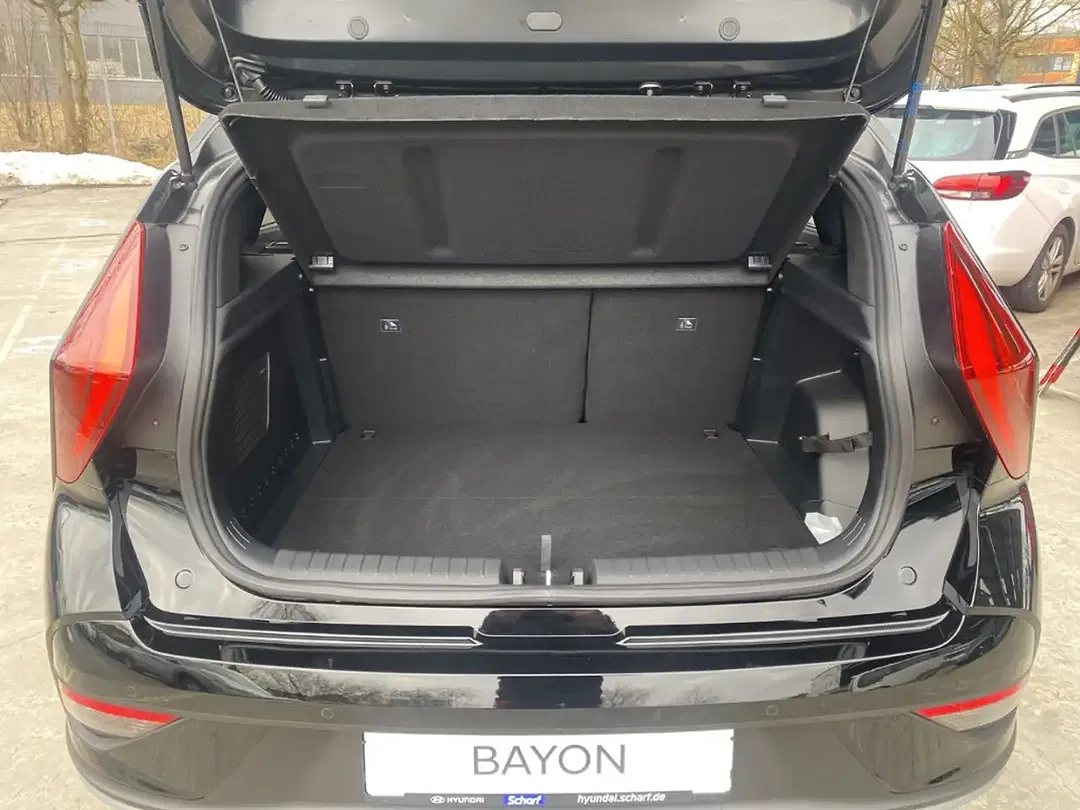 Hyundai BAYON - Thumbnail 6