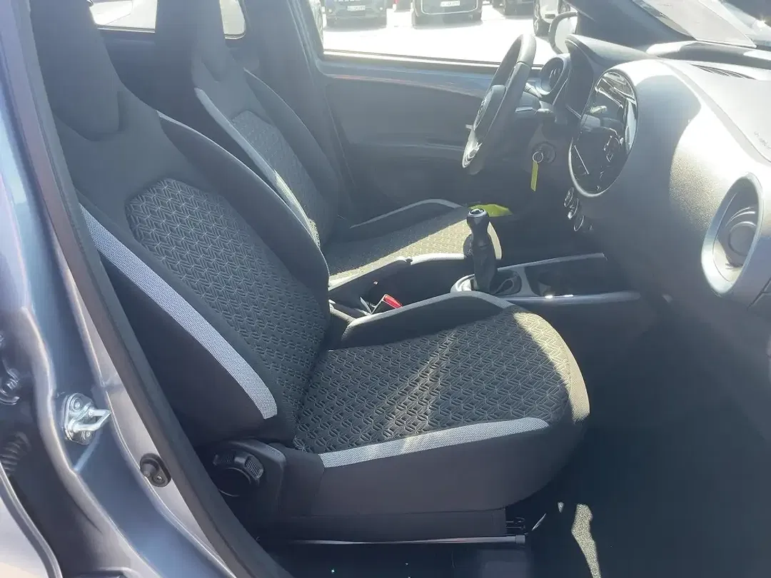 Toyota Aygo X - Thumbnail 10