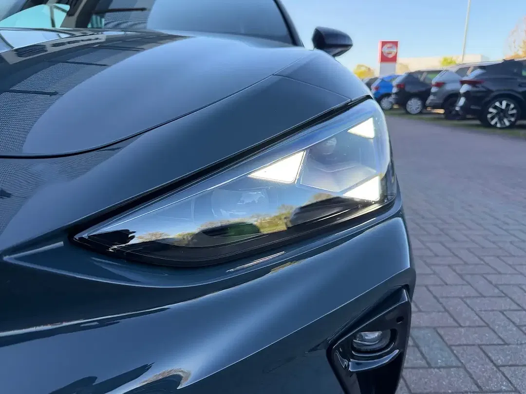 CUPRA Leon - Thumbnail 6