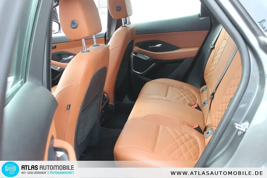Jaguar E-Pace - Thumbnail 13
