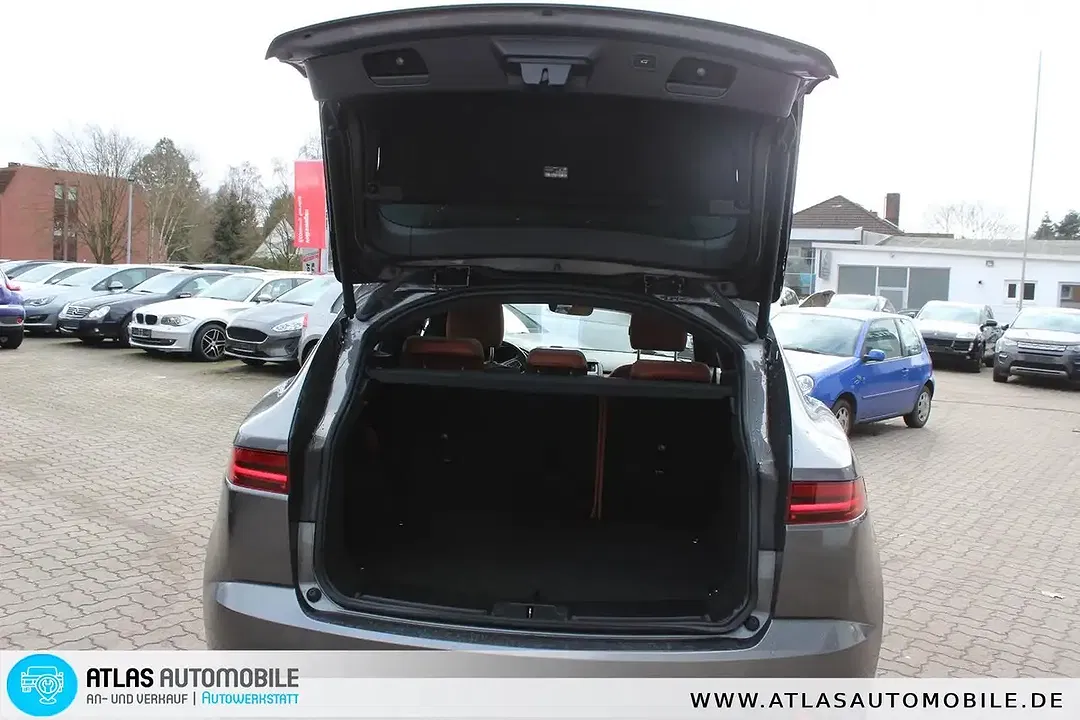 Jaguar E-Pace - Thumbnail 14
