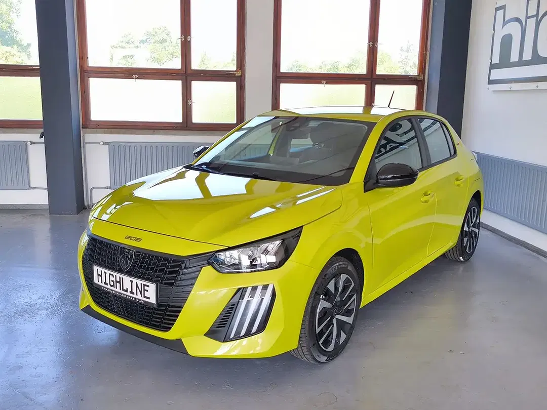 Peugeot 208 - Thumbnail 2