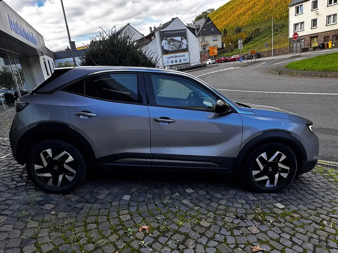 Opel Mokka-E - Thumbnail 4