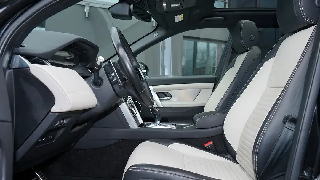 Land Rover Discovery Sport - Thumbnail 6