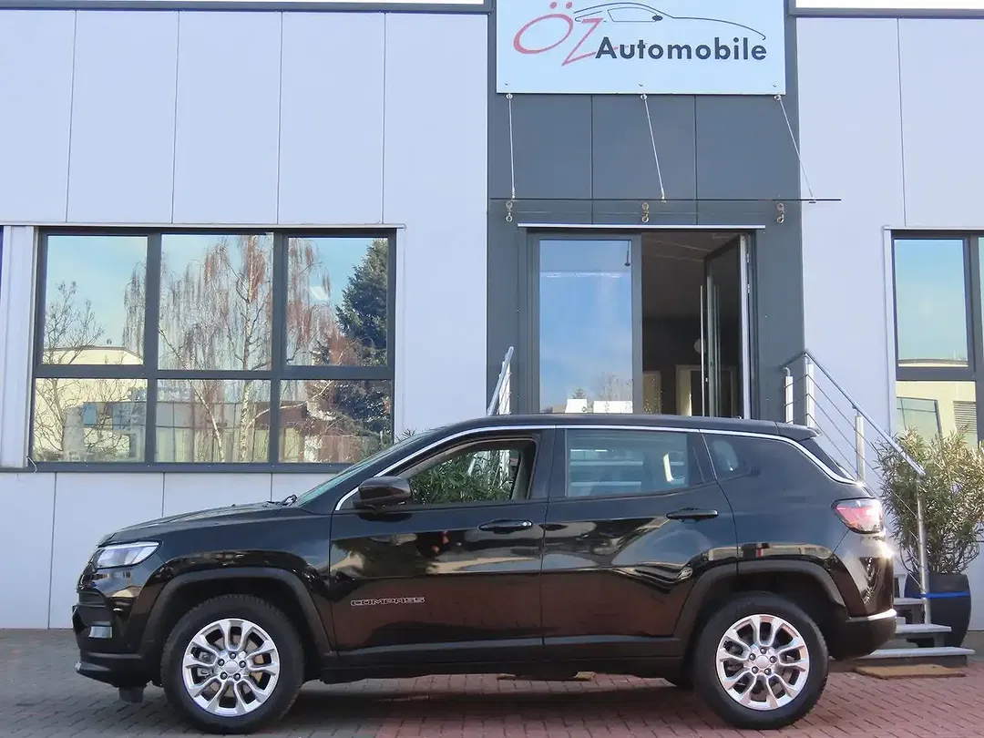 Jeep Compass - Thumbnail 10