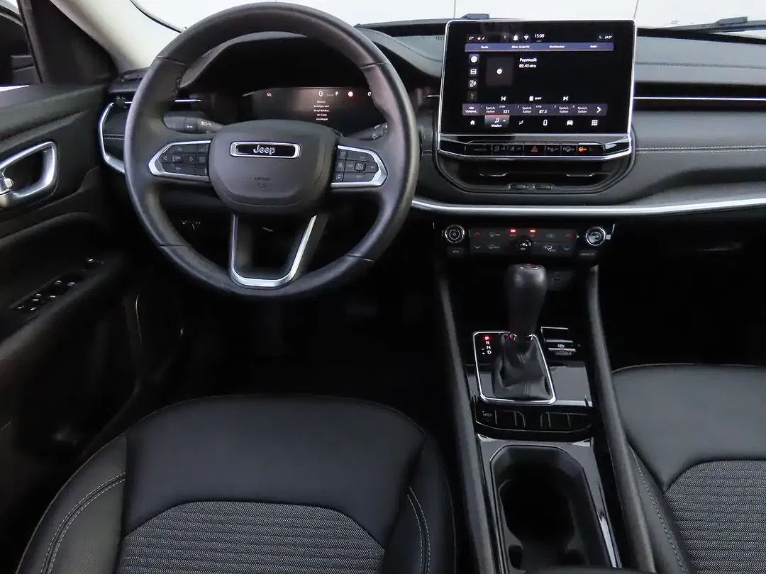 Jeep Compass - Thumbnail 13
