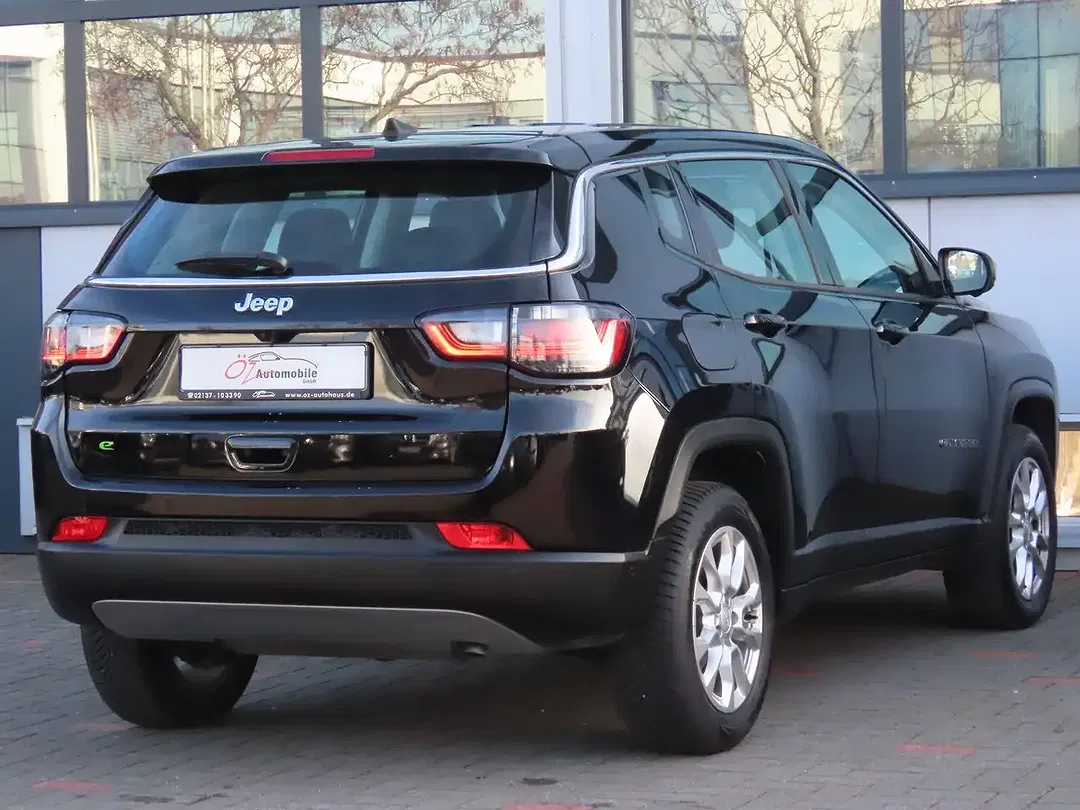 Jeep Compass - Thumbnail 5