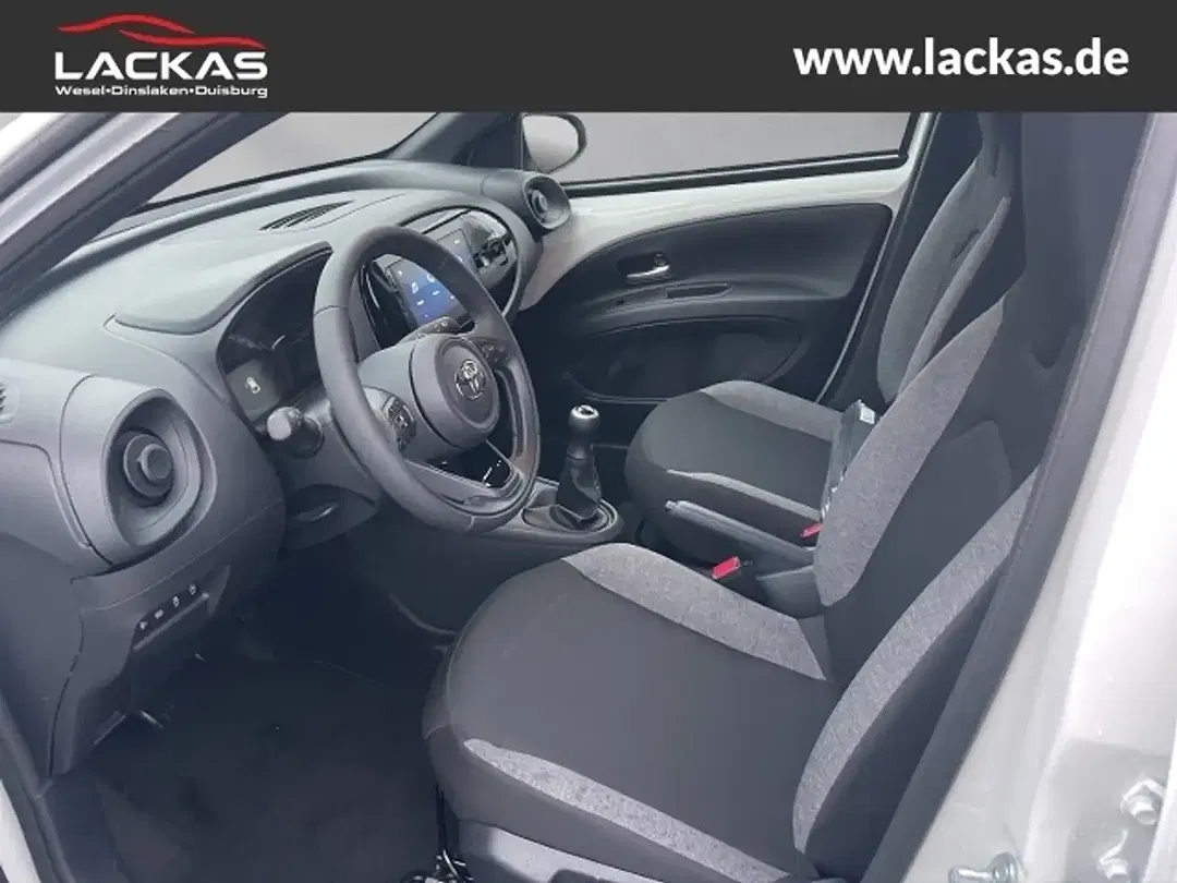 Toyota Aygo X - Thumbnail 9