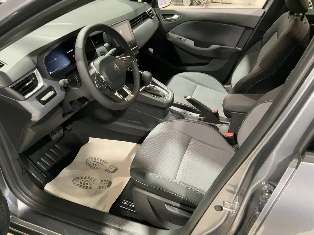 Renault Clio - Thumbnail 6