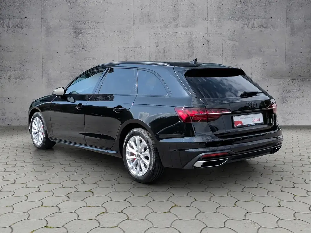 Audi A4 - Thumbnail 3