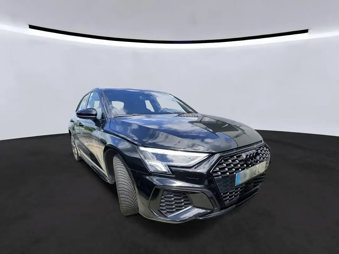 Audi A3 - Thumbnail 4