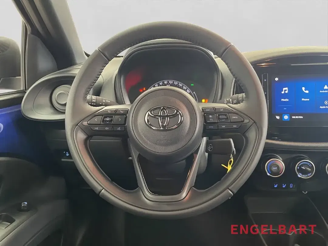 Toyota Aygo X - Thumbnail 8