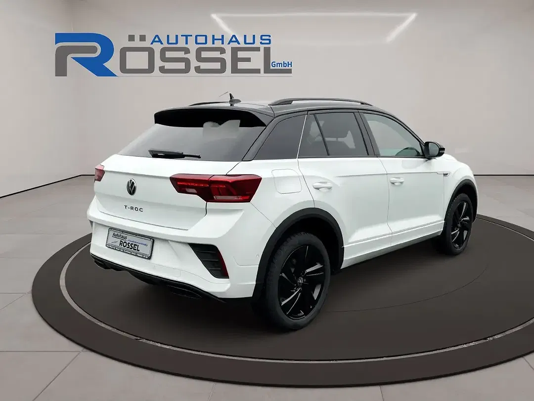 Volkswagen T-Roc - Thumbnail 4