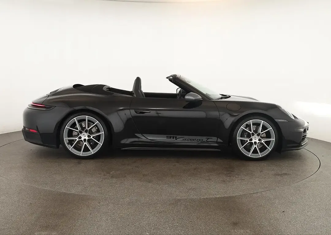 Porsche 992 - Thumbnail 4