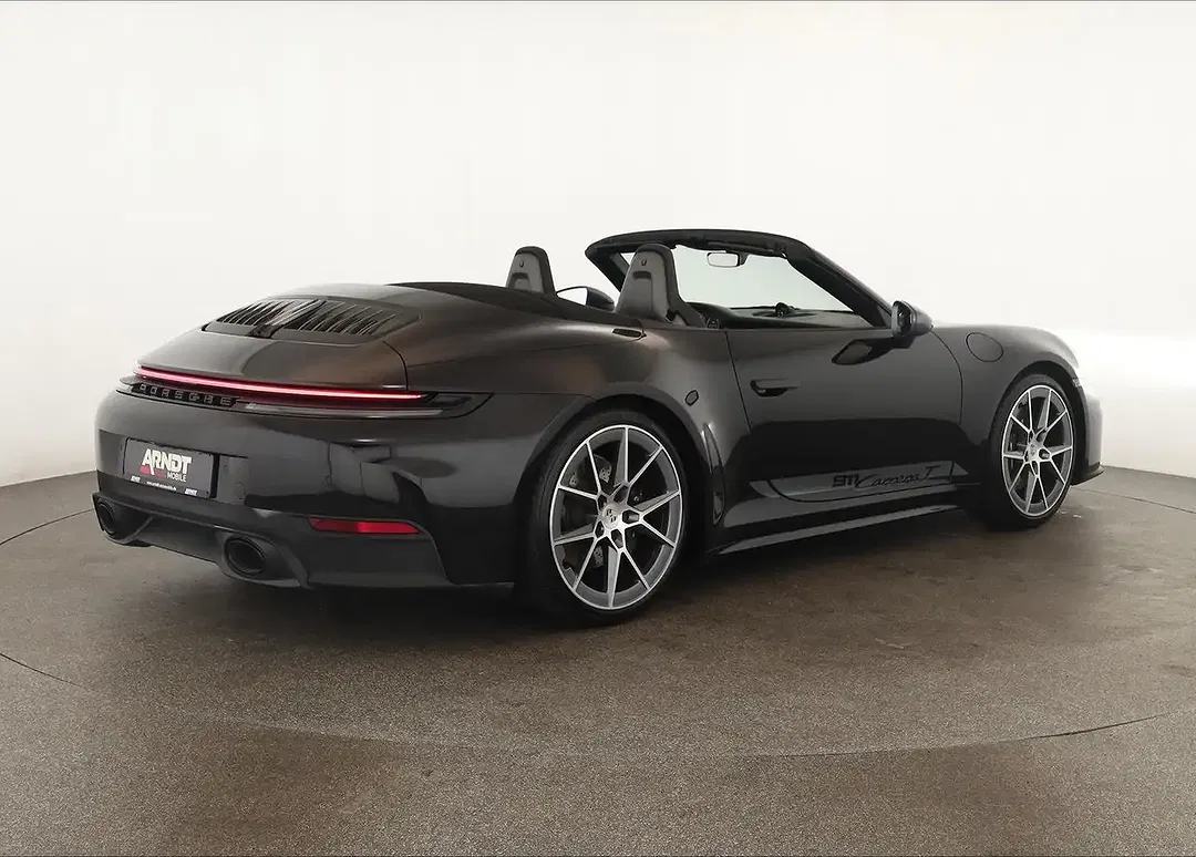 Porsche 992 - Thumbnail 5