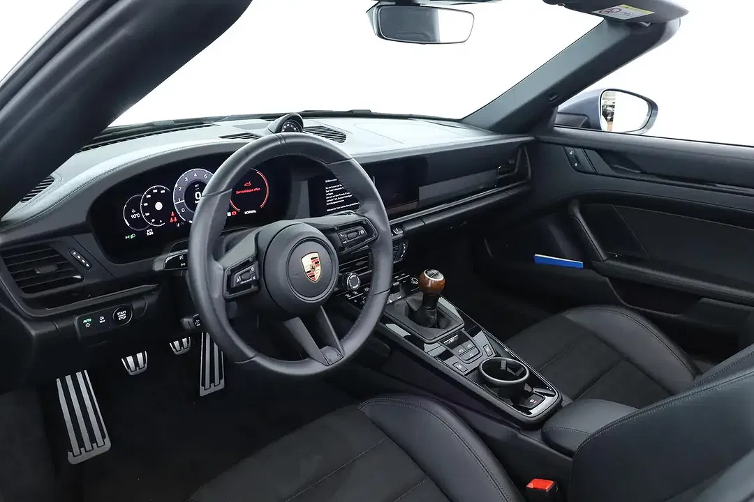 Porsche 992 - Thumbnail 7
