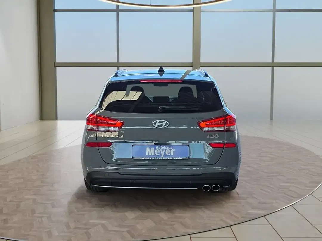 Hyundai i30 - Thumbnail 4