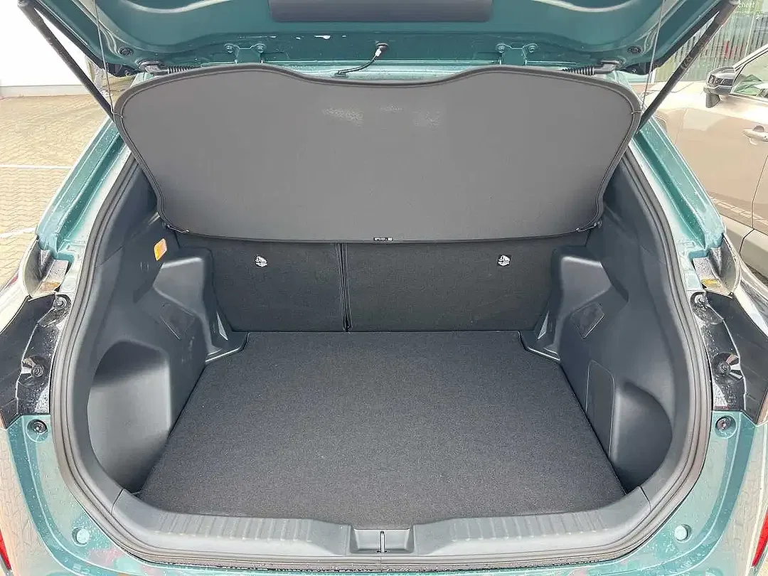 Toyota Yaris Cross - Thumbnail 10