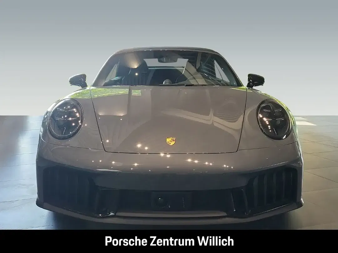 Porsche 992 - Thumbnail 4
