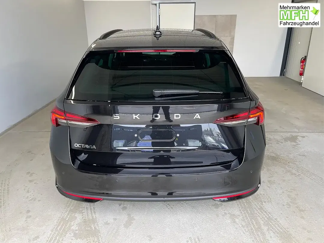 Skoda Octavia - Thumbnail 5
