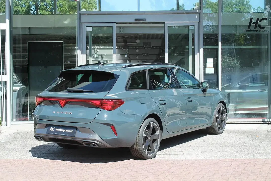 CUPRA Leon - Thumbnail 4