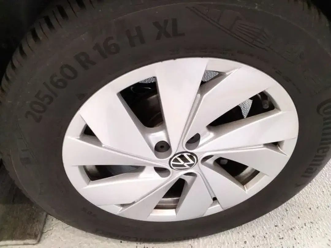 Volkswagen T-Cross - Thumbnail 7