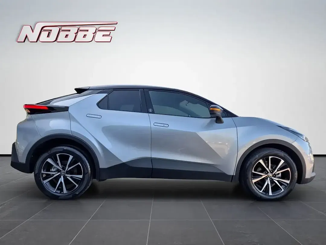 Toyota C-HR - Thumbnail 6