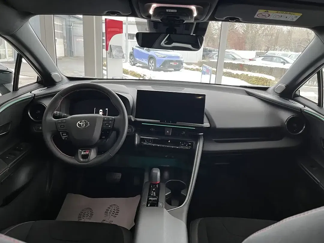 Toyota C-HR - Thumbnail 7