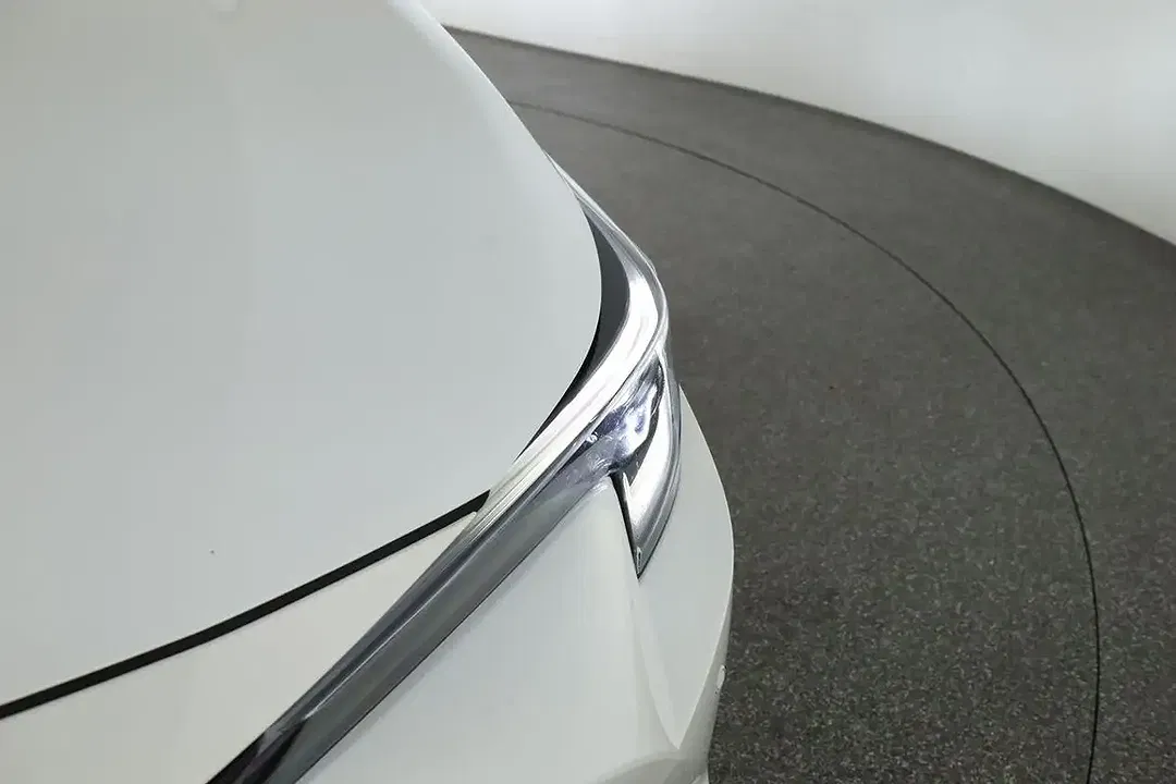 Toyota Corolla - Thumbnail 9