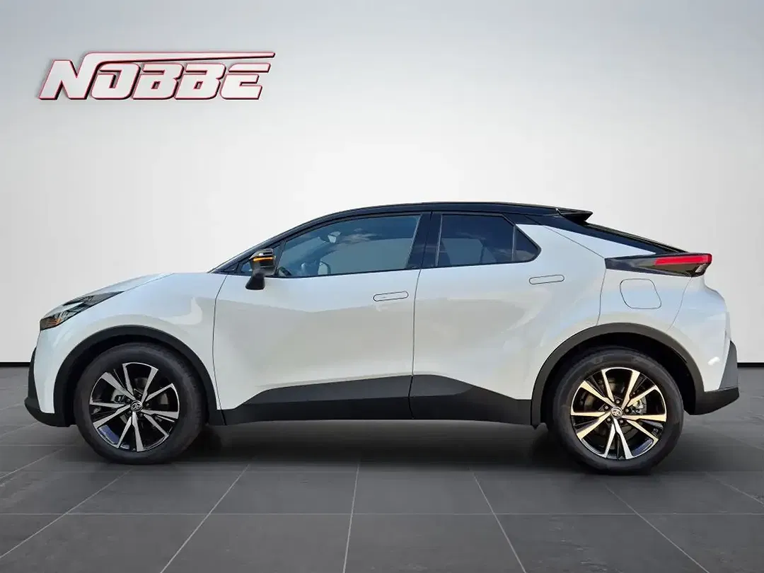 Toyota C-HR - Thumbnail 2