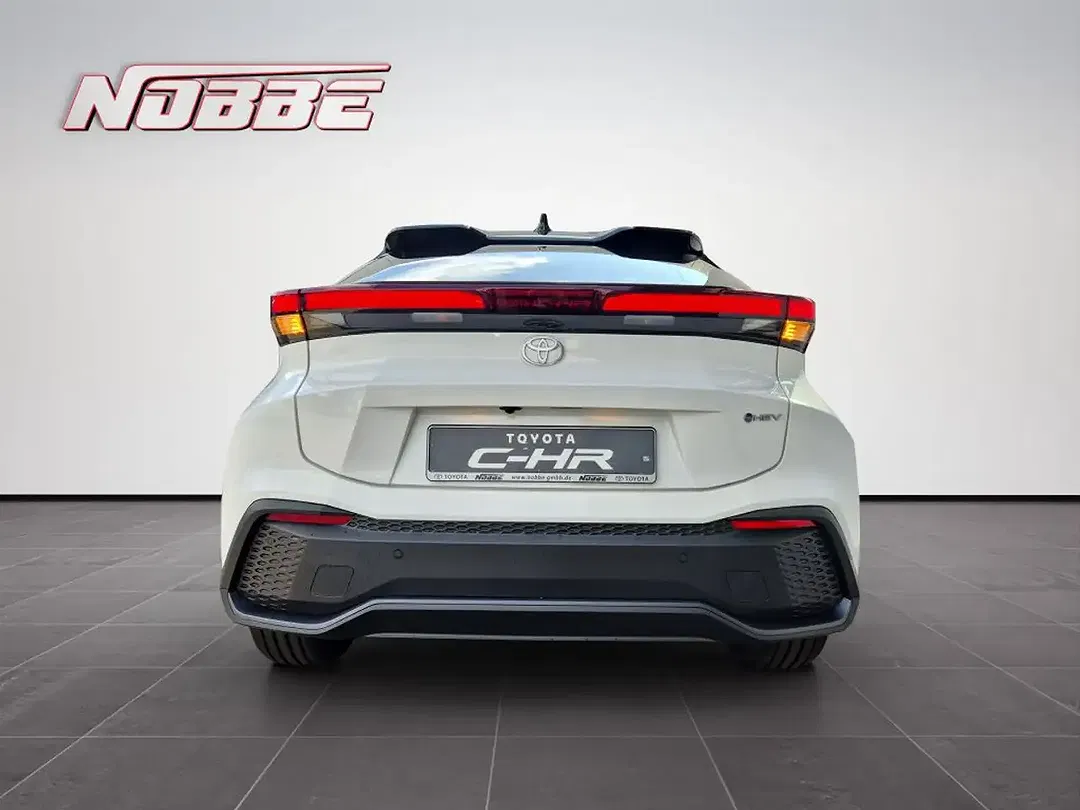 Toyota C-HR - Thumbnail 4