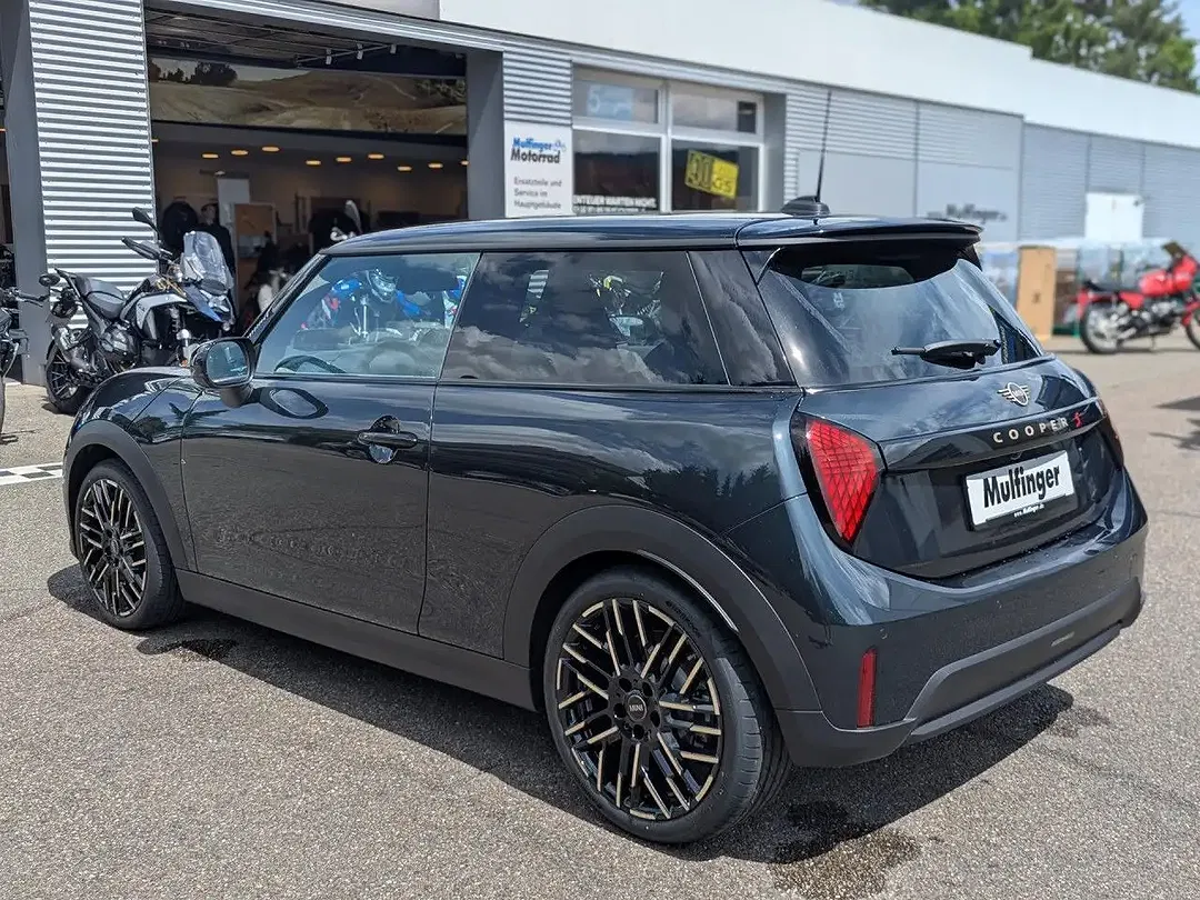 MINI Cooper S - Thumbnail 6