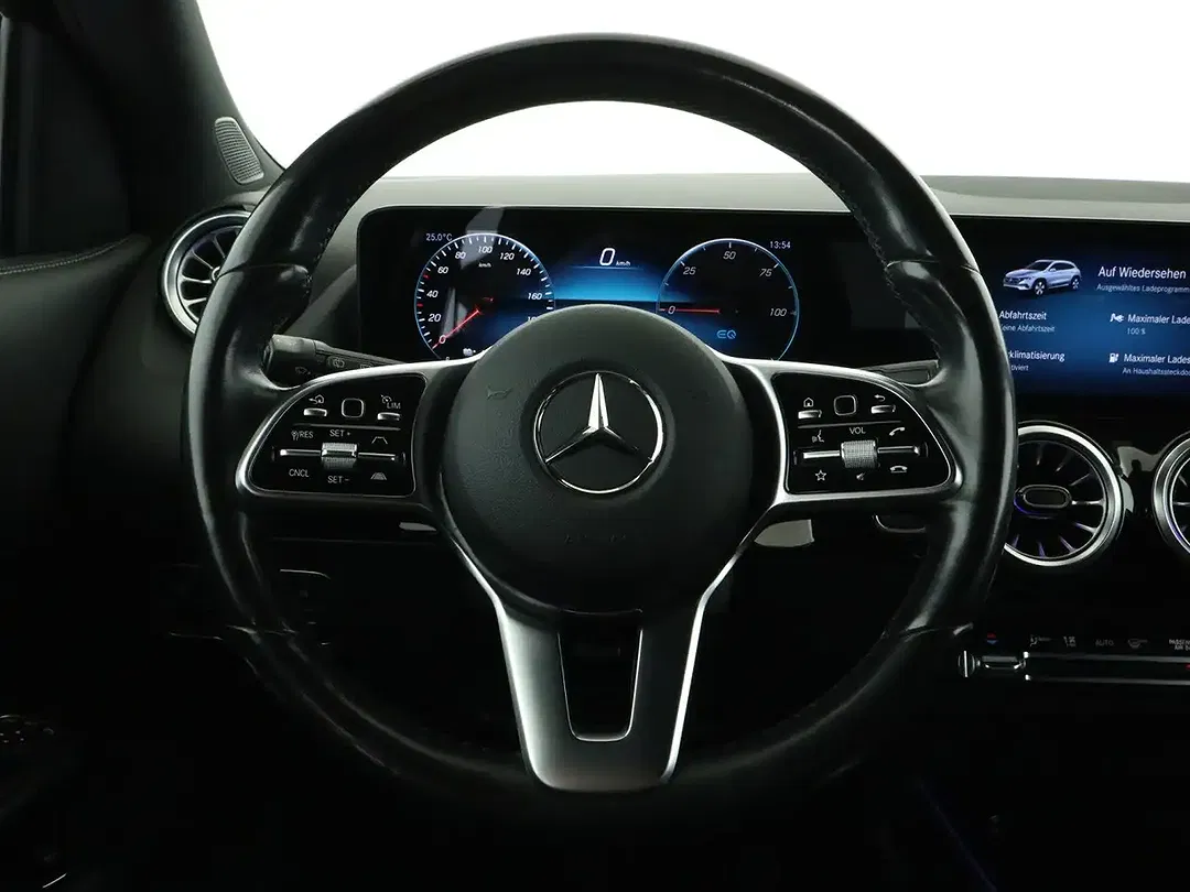 Mercedes-Benz EQA 250 - Thumbnail 11