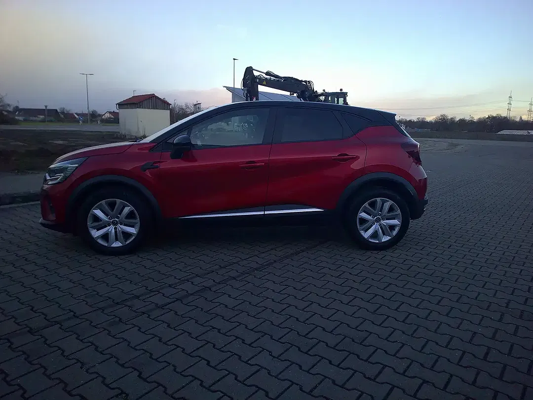 Renault Captur - Thumbnail 4